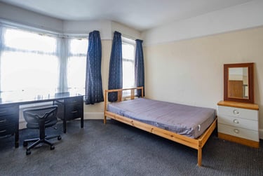 5 bed house, Malefant Street, Cathays, Cardiff, CF244QE - Image 10